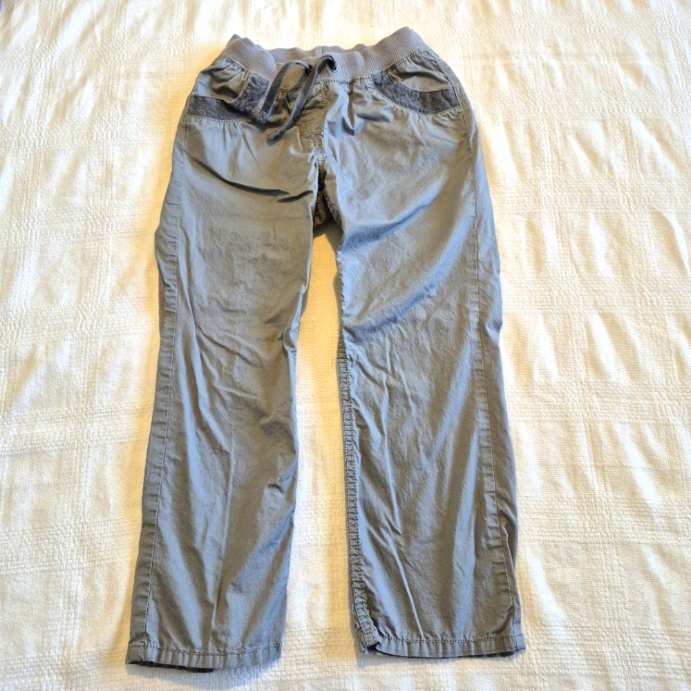 Hanna Andersson girls size 120 or 6-7 lace trim pockets gray pull on pants VGUC